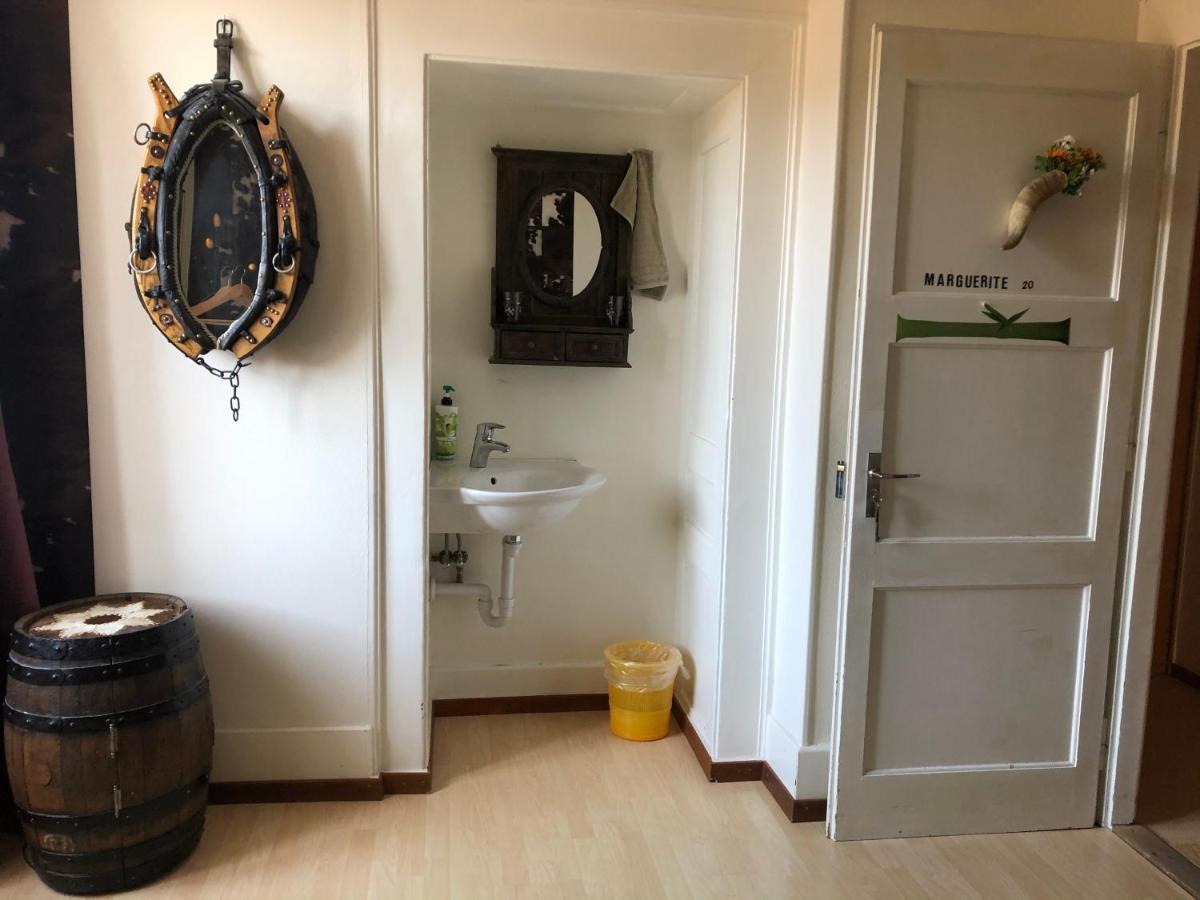 Chambres D'Hotes Le Passiflore Les Brenets Екстериор снимка