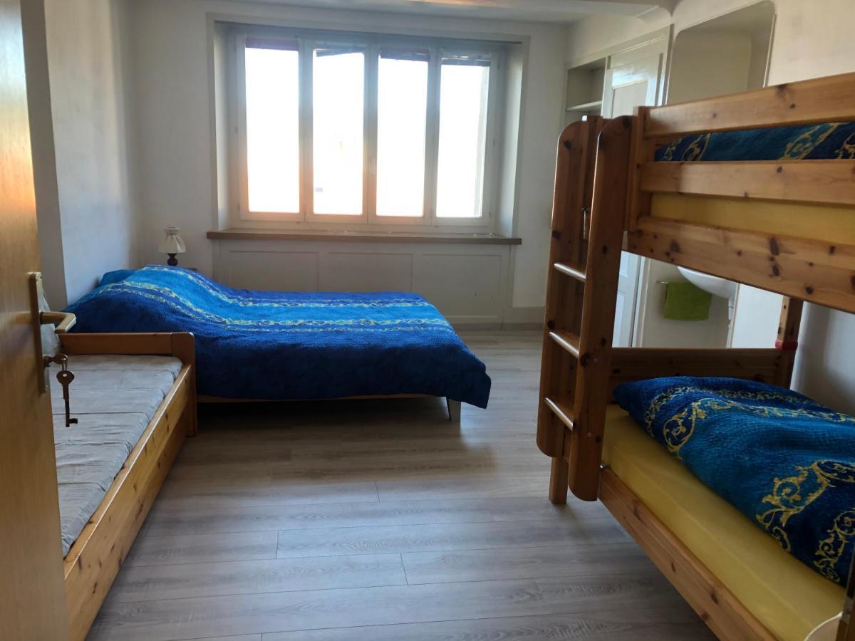 Chambres D'Hotes Le Passiflore Les Brenets Екстериор снимка